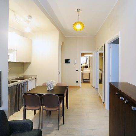 Urban District Apartments - Milan Old Town Central 2 Br Luaran gambar