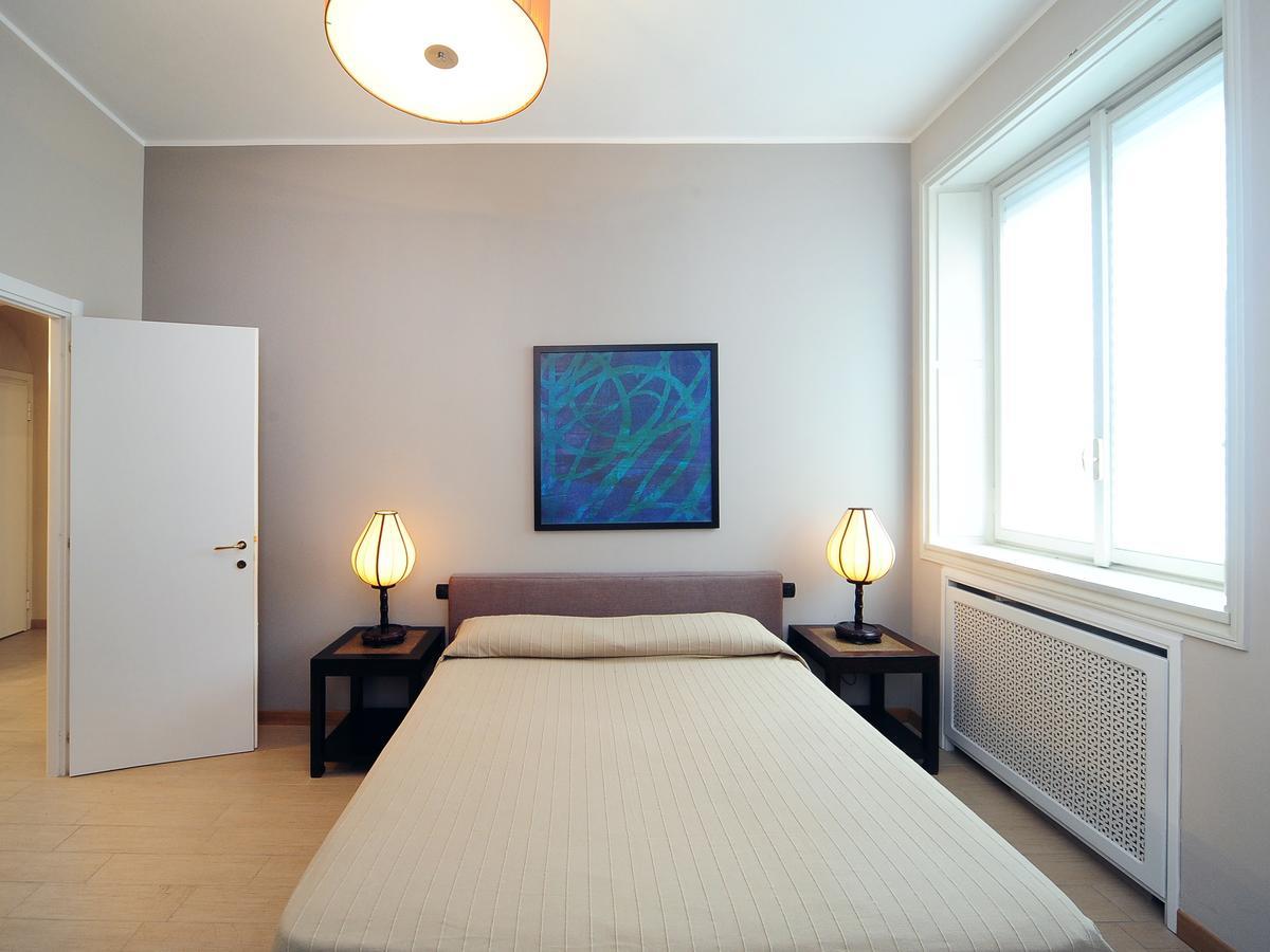 Urban District Apartments - Milan Old Town Central 2 Br Luaran gambar