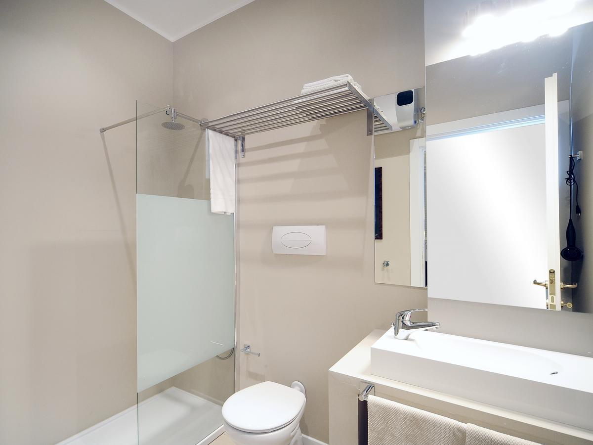 Urban District Apartments - Milan Old Town Central 2 Br Luaran gambar